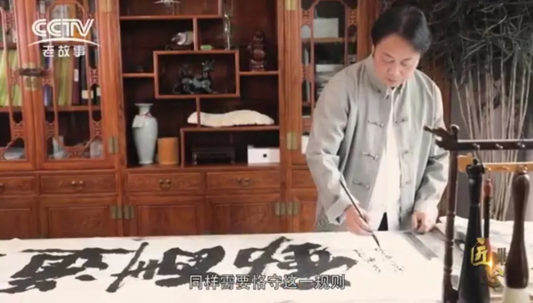 聯(lián)系我們001