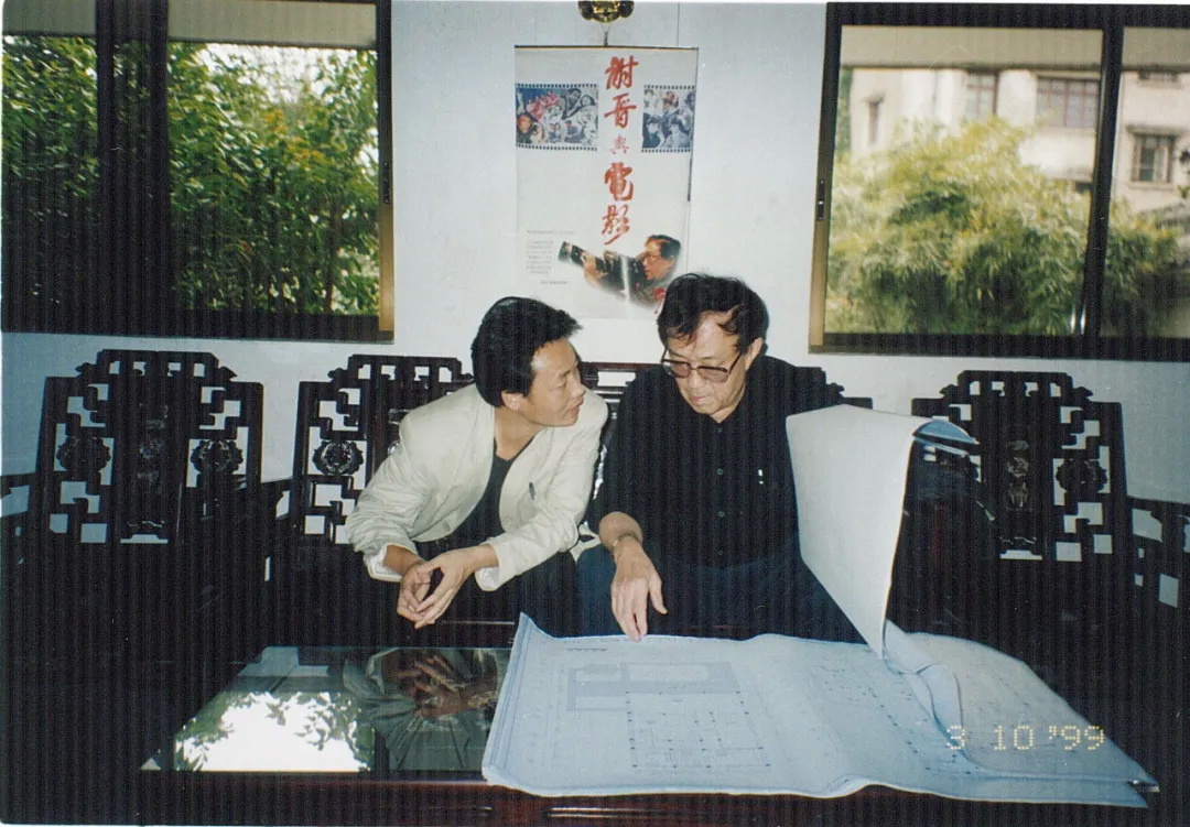 聯(lián)系我們006