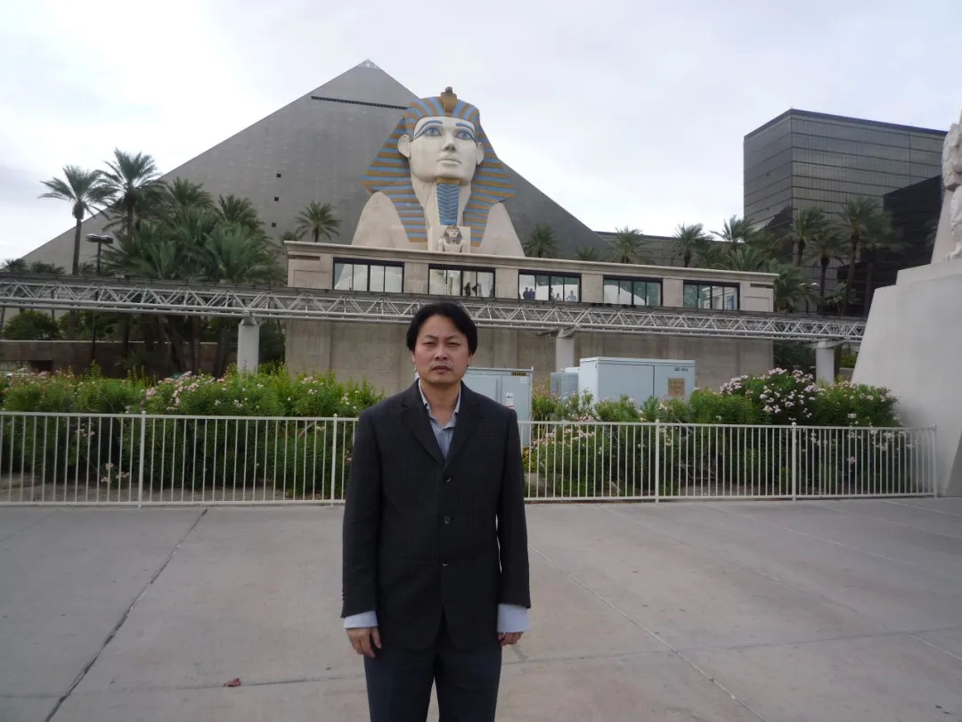 聯(lián)系我們102